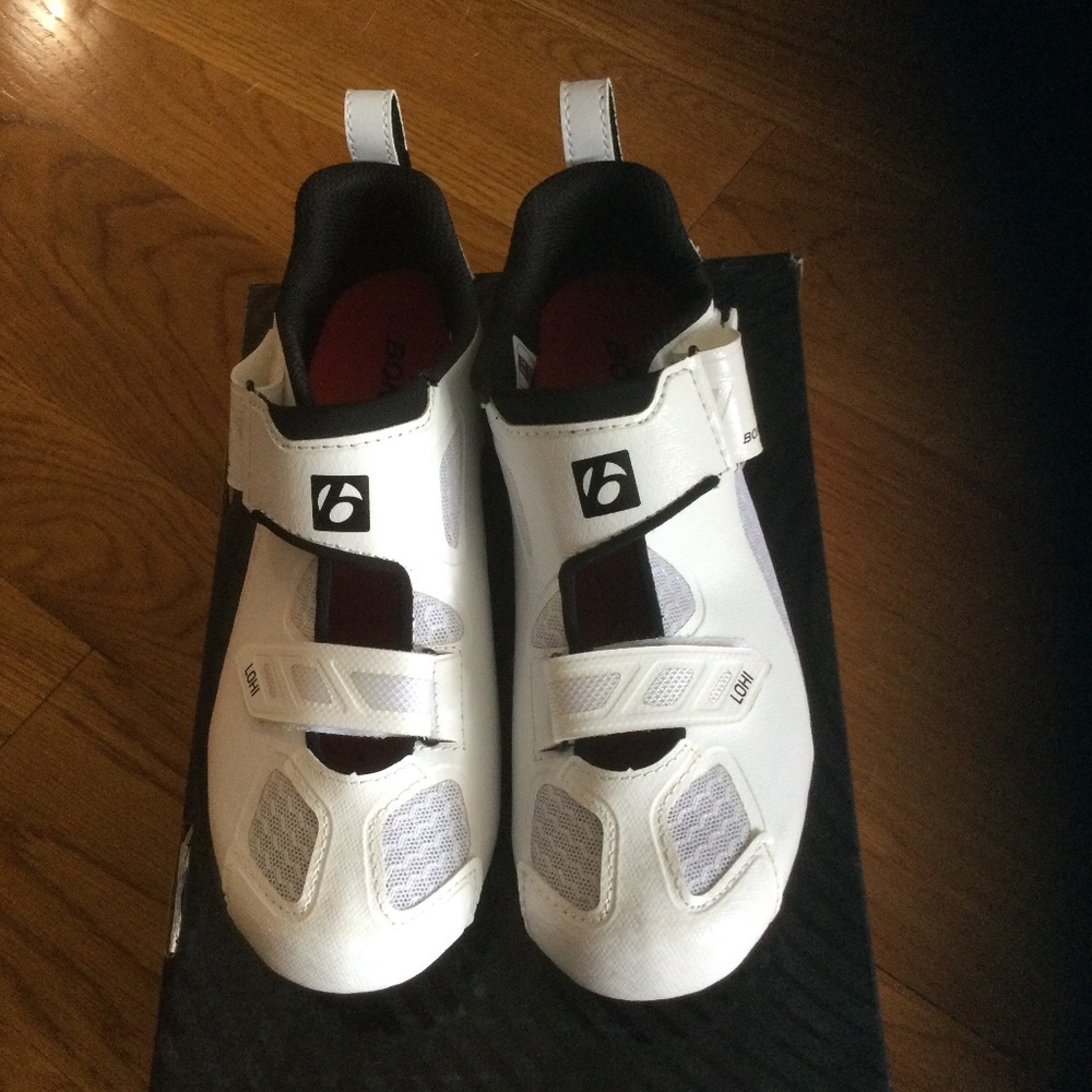 Bontrager clip on bike shoe with clips